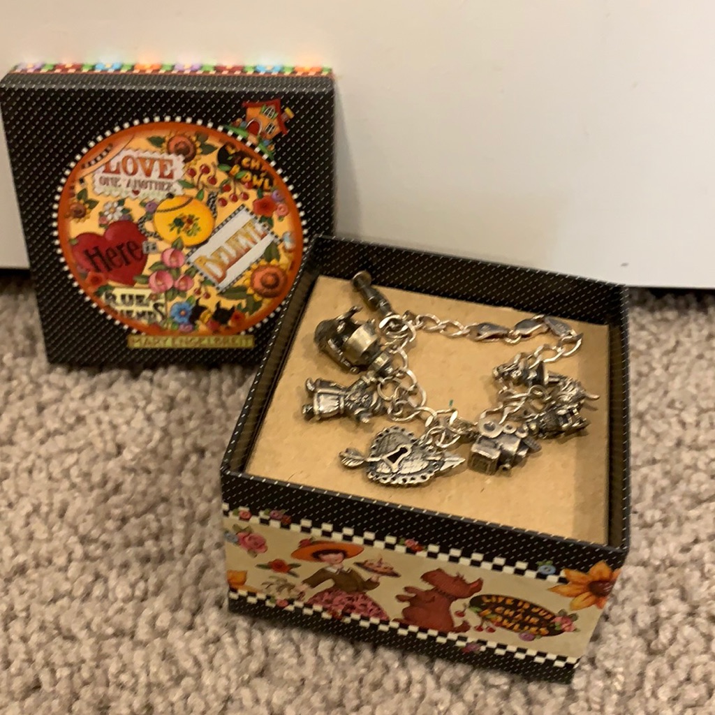 Mary Engelbreit Rare Hard To Find Sterling Silver Charm Bracelet With 9 Charms